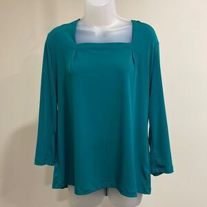 NWT Anne Klein Green Blouse.  Size XL Extra Large 14/16